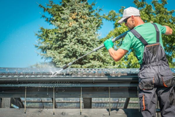 Gutter Power Washing in Mandeville