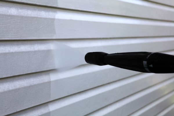 Condo Siding Power Washing in Mandeville