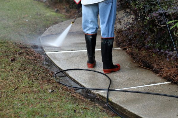Sidewalk Pressure Cleaning in Mandeville