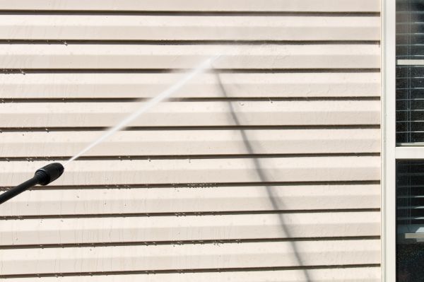 Apartment Power Washing in Mandeville